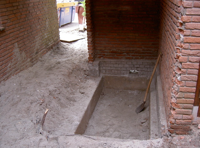 Kruipruimte onder toilet