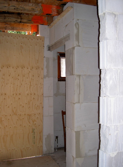 Toilet vanuit de kamer