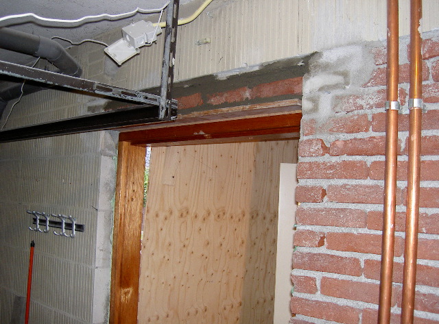 Opmetselen garagekozijn
pmetselen garagekozijn