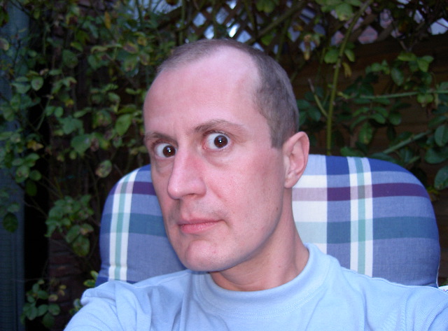 J2, Joep schiet zichzelf