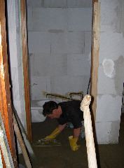 Afsmeren toiletvloer