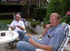 Dirk en Ton, terug van vakantie?